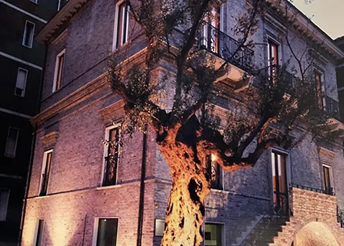 Palazzo Storico Di NicolaAlbergo